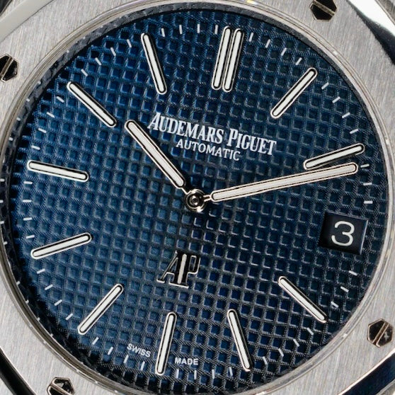 Audemars Piguet Royal Oak 15202ST.OO.1240ST.01 “JUMBO” Blue Dial Stainless Steel 39mm