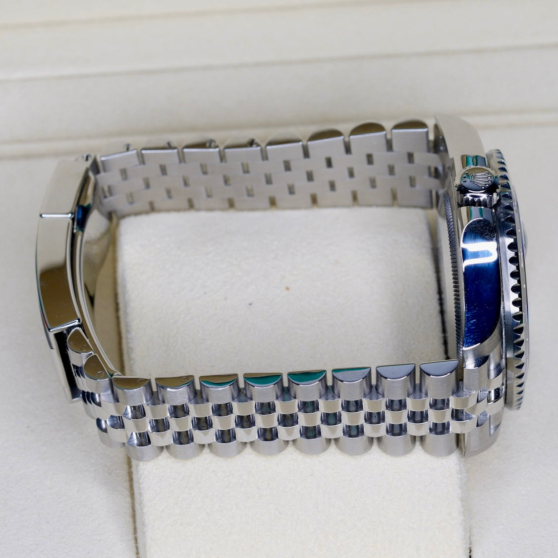Rolex GMT-Master II 126710BLNR "BATGRIL" Black Dial Black & Blue Bezel Stainless Steel Jubilee 40mm 2020