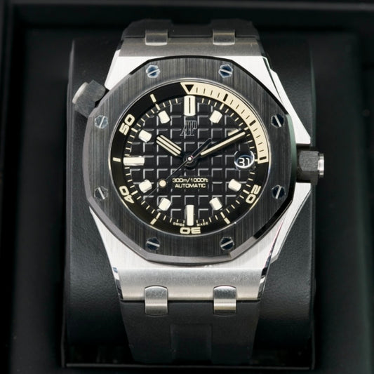 Audemars Piguet Royal Oak Offshore Diver 15720CN.OO.A002CA.01 White Gold Black Dial Black Rubber Strap 42mm