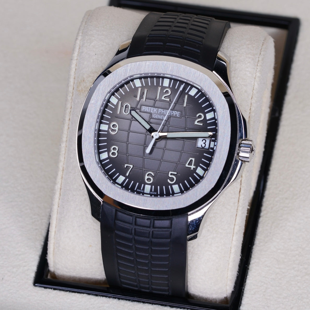 Patek Philippe Aquanaut 5167A-001 Black Dial Stainless Steel Tropical Strap 2021