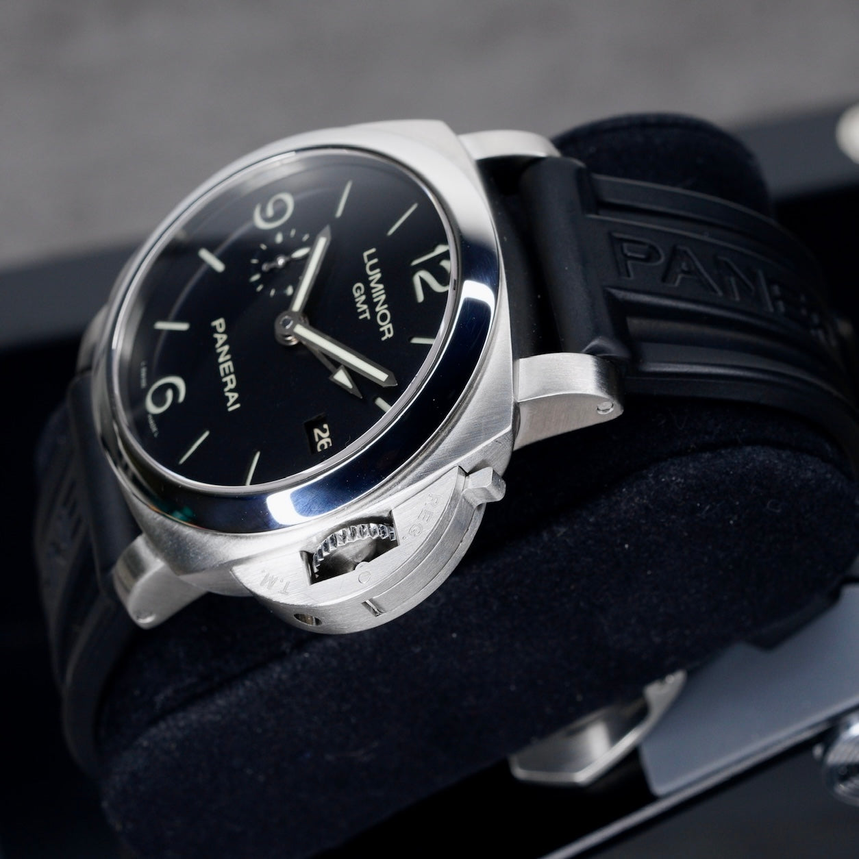 Panerai Luminor 1950 PAM 00320 Black Dial Stainless Steel Rubber Strap