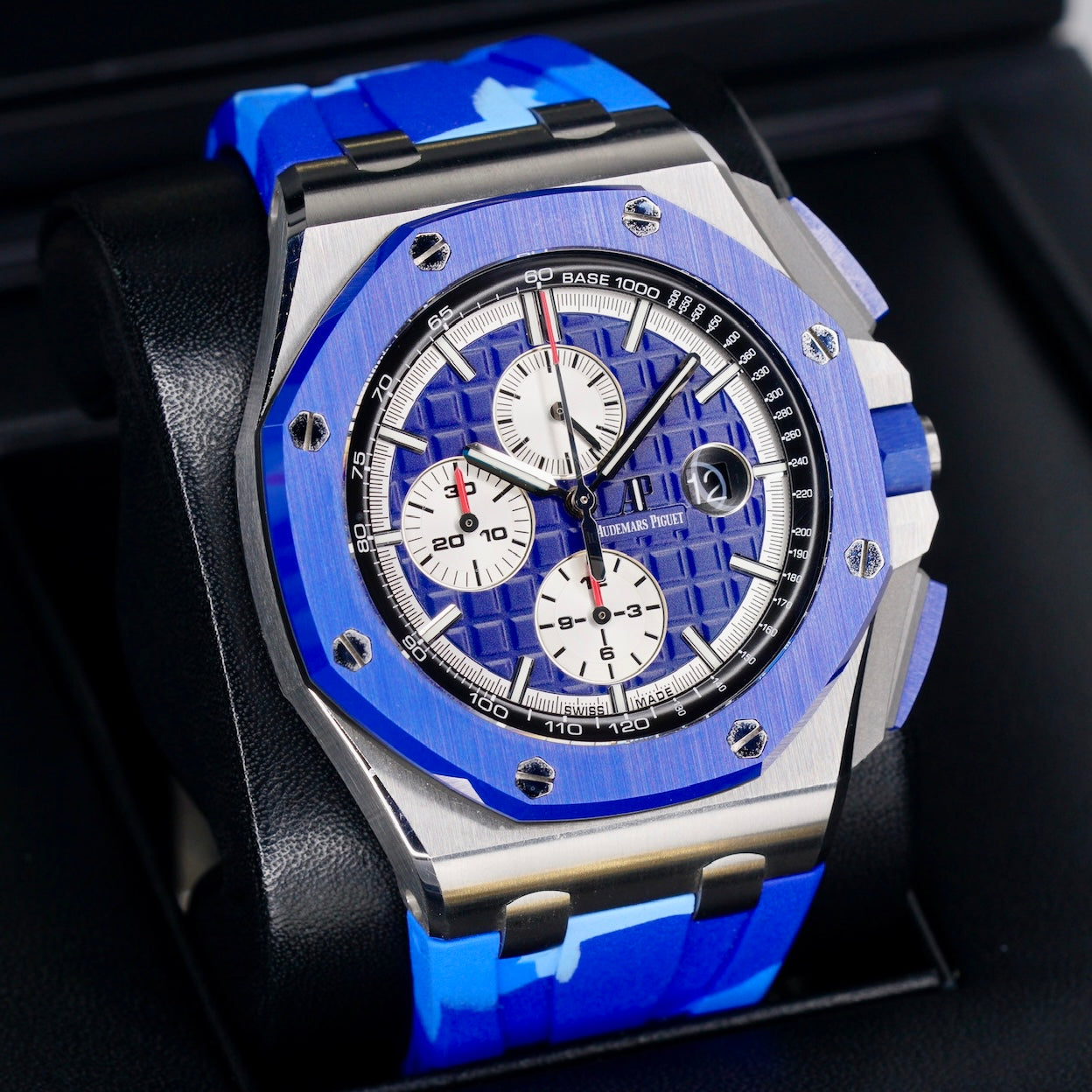 Audemars Piguet Royal Oak Offshore 26400SO.OO.A335CA.01 “BLUE CAMO” Blue Dial Ceramic Blue Bezel Stainless Steel Chronograph 44mm