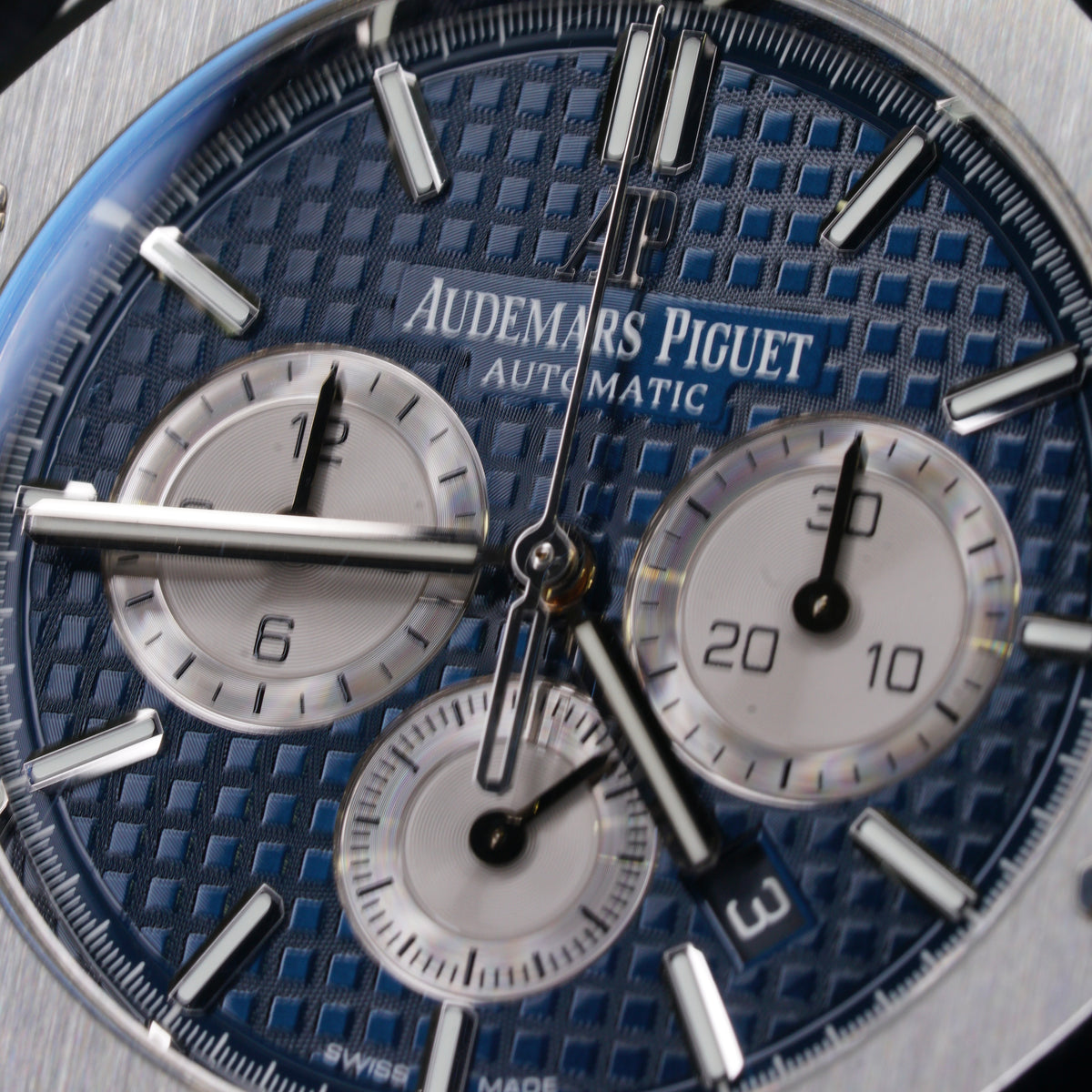 Audemars Piguet Royal Oak 26331ST.OO.1220ST.01 “BLUE OAK” Blue Dial Stainless Steel 41mm
