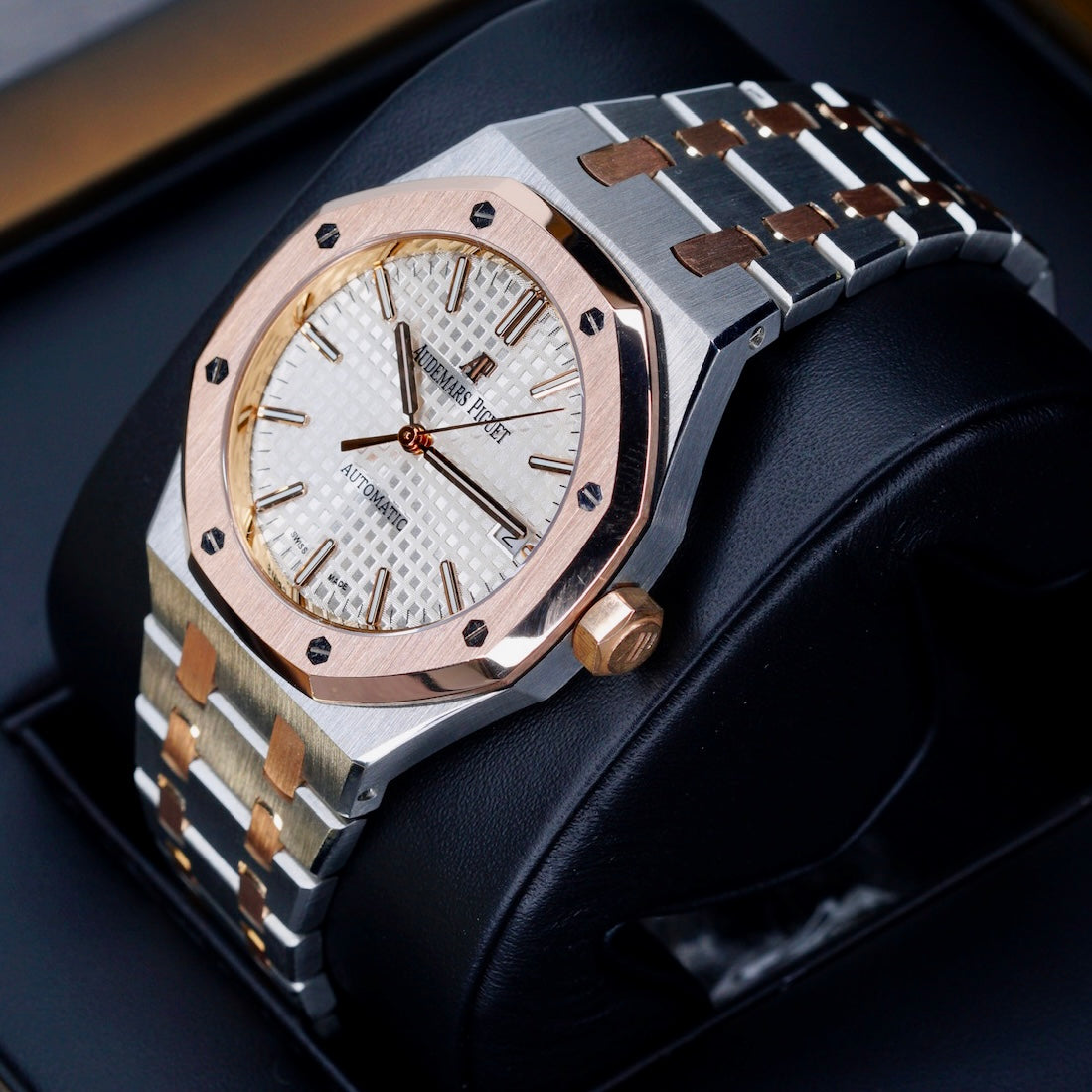 Audemars Piguet Royal Oak 15400SR White Dial Two-Tone Rose Gold & Steel