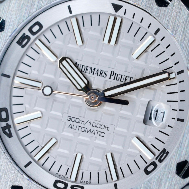 Audemars Piguet Royal Oak Offshore Diver 15711OI.OO.A006CA.01 “JAPAN EDITION” Grey Dial Rose Gold Rubber Strap 42mm