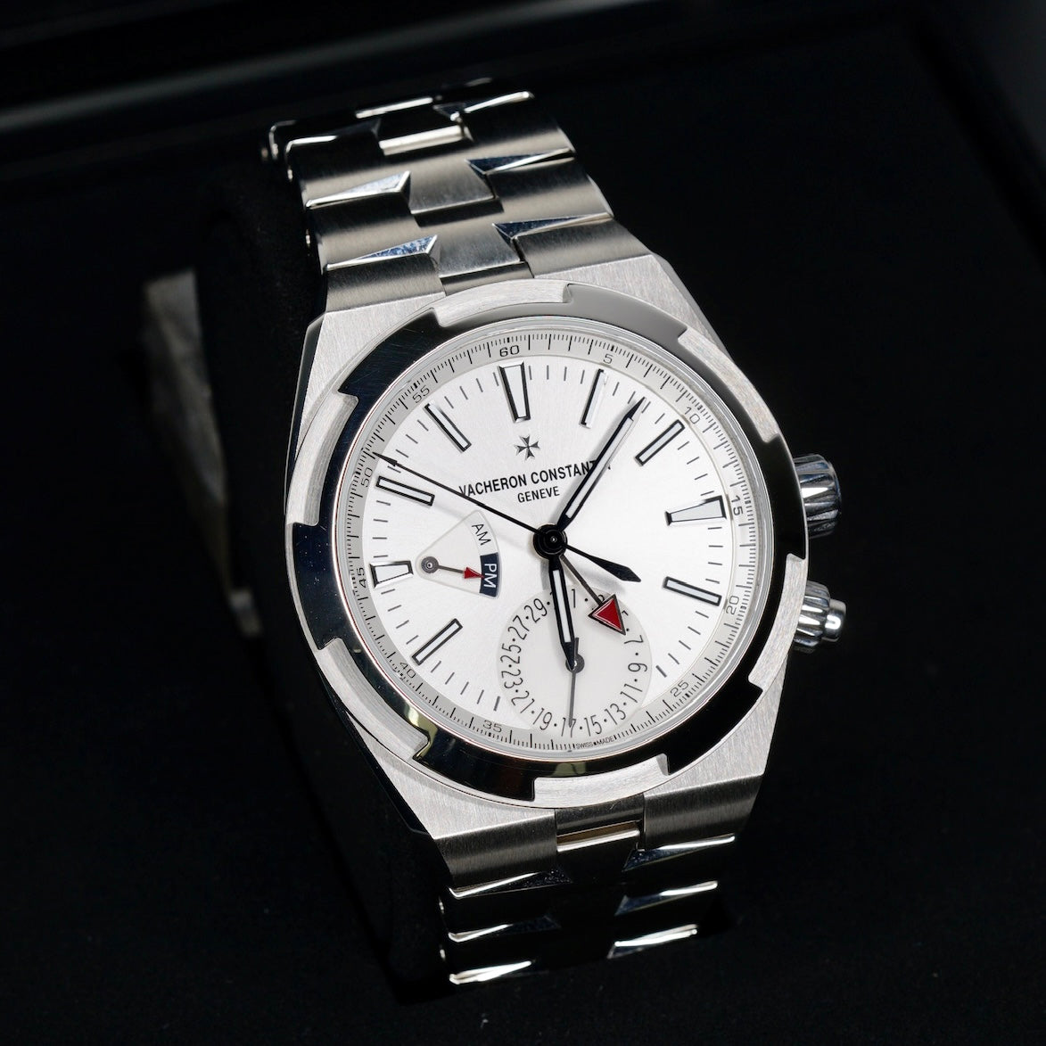 Vacheron Constantin Overseas Dual Time Dial 7920V/210A-B333 Silver Dial Stainless Steel 41mm