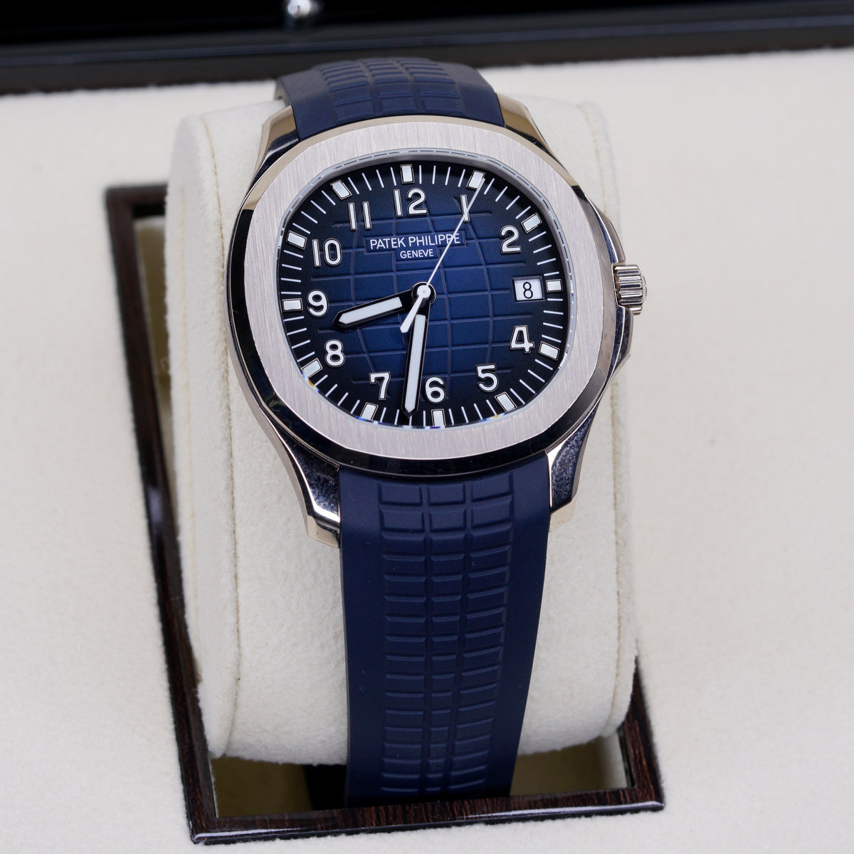 Patek Philippe Aquanaut 5168G-001 “BLUE AQUA” Blue Dial White Gold Tropical Strap 42mm 2024