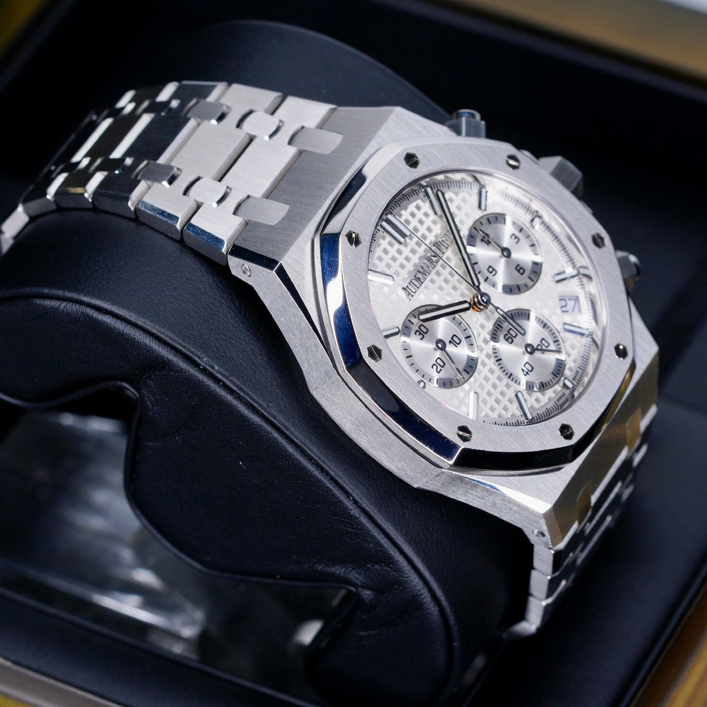 Audemars Piguet Royal Oak 26240ST White Dial Stainless Steel Chronograph 41mm
