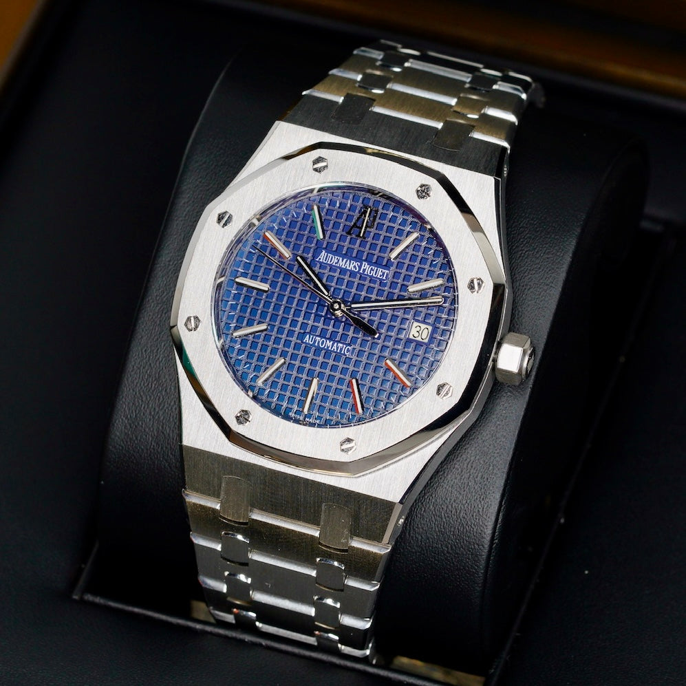 Audemars Piguet Royal Oak 15300ST.OO.1220ST.02 “BLUE OAK” Blue Dial Stainless Steel 39mm
