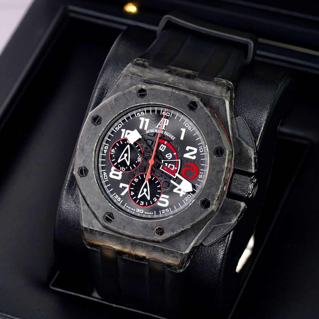 Audemars Piguet Royal Oak Offshore 26062FS.OO.A002CA.01 “TEAM ALINGHI” Carbon Red Accents Rubber Strap 44mm