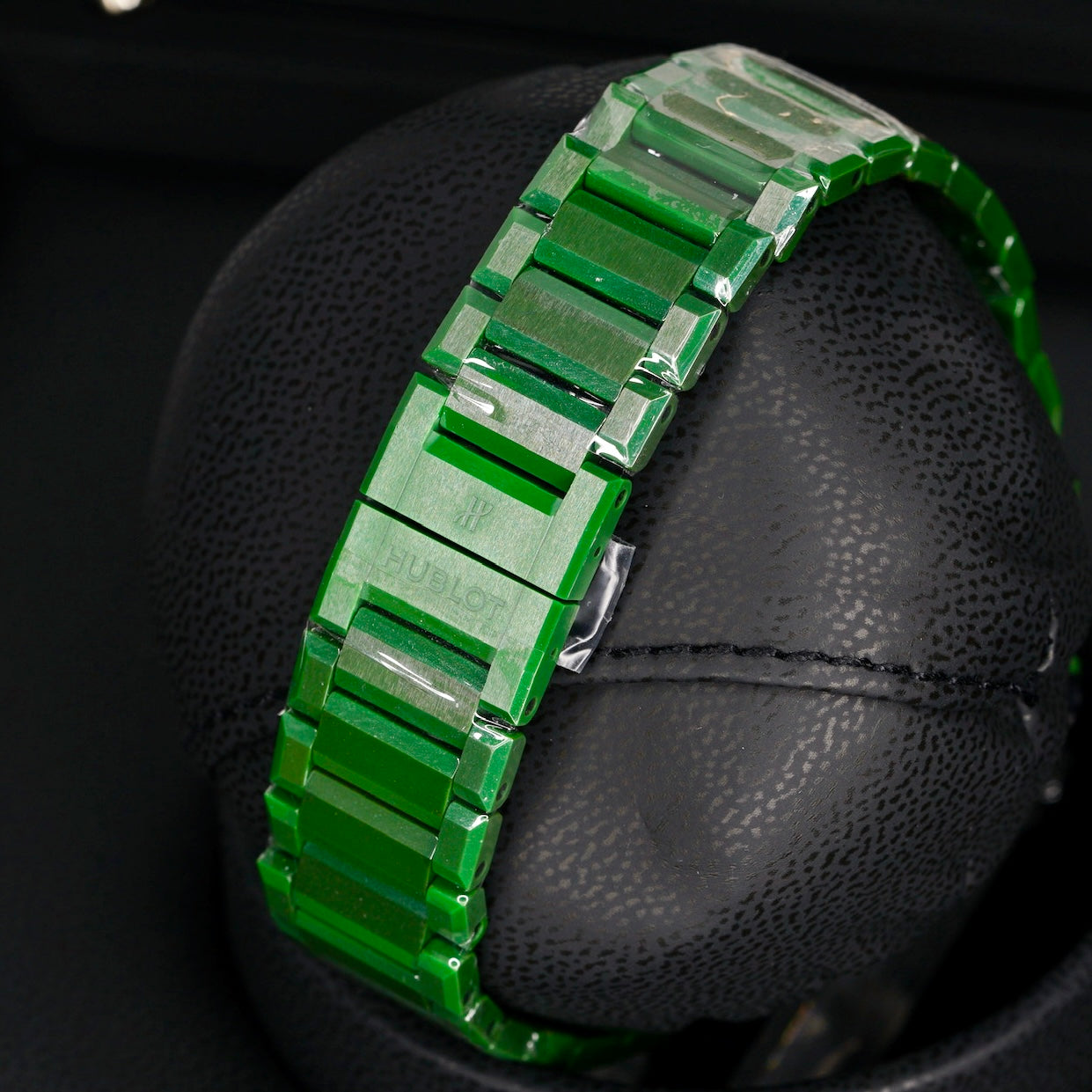 Hublot NEW Big Bang 451.GX.5220.GX “GREEN INTEGRAL” Skeleton Dial Green Ceramic 42mm