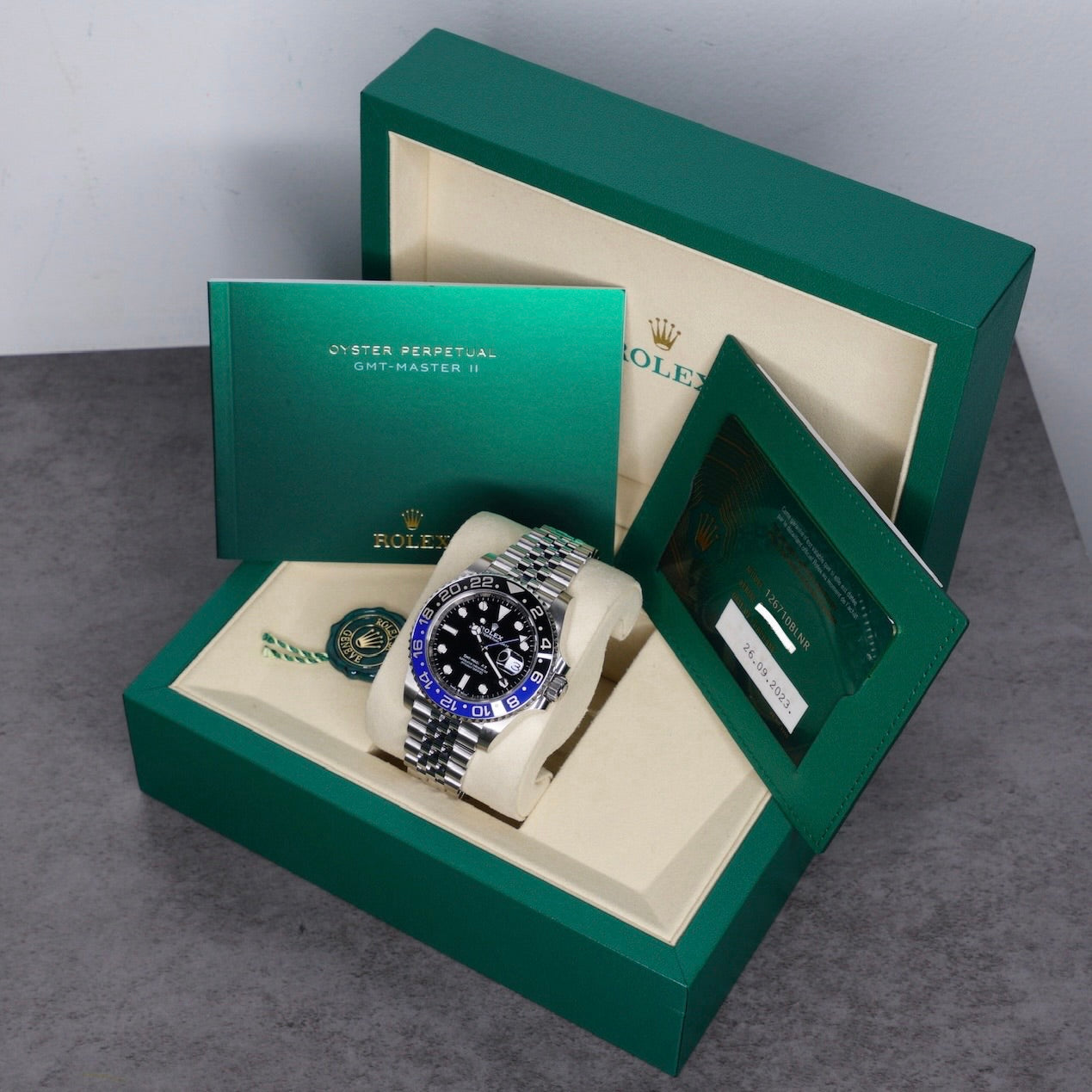 Rolex GMT-Master II 126710BLNR “BATGIRL” Black Dial Blue & Black Bezel Stainless Steel Jubilee 40mm 2023