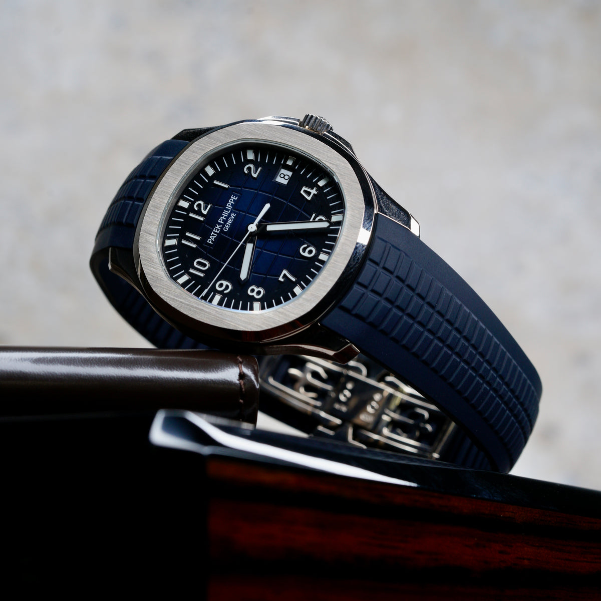 Patek Philippe Aquanaut 5168G-001 “BLUE AQUA” Blue Dial White Gold Tropical Strap 42mm 2024