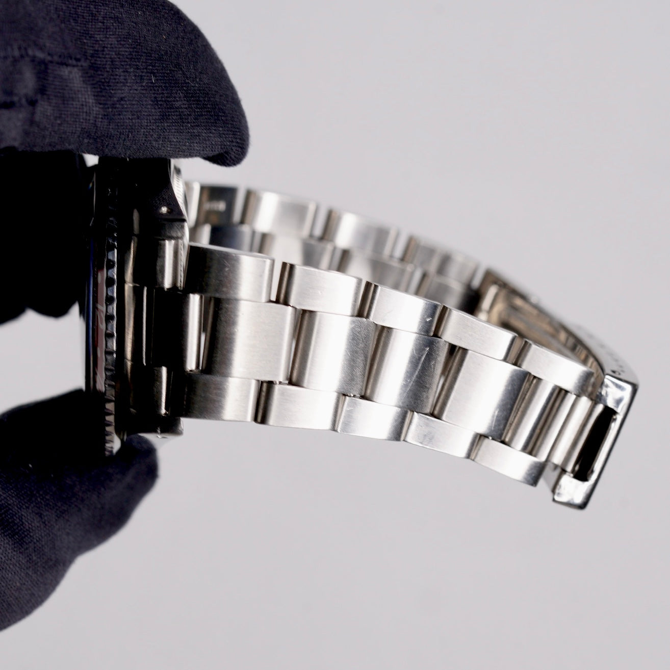 Rolex GMT-Master II 16710 “PEPSI” Black Dial Blue & Red Bezel Stainless Steel 40mm