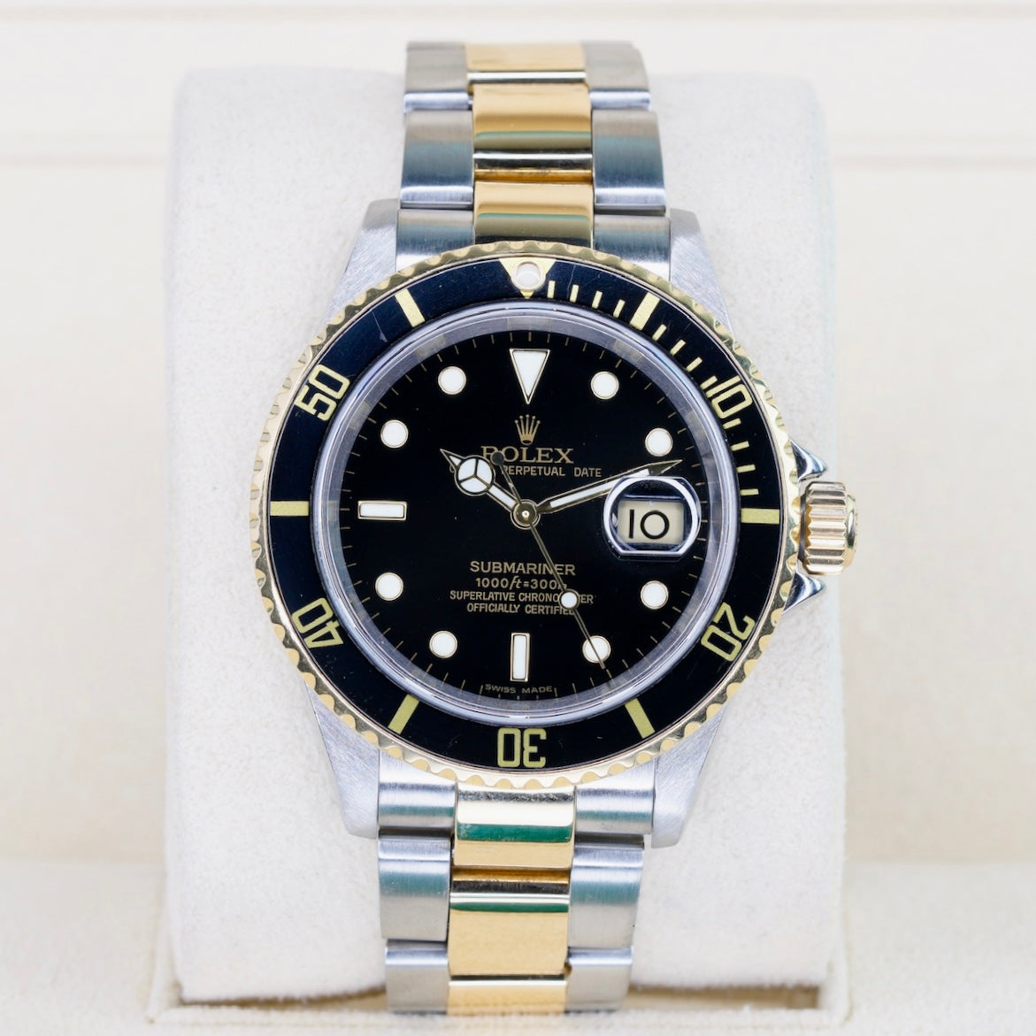 Rolex Submariner Date 16613 Black Dial Two-Tone Yellow Gold & Steel No Holes Gold Thru Buckle 40mm