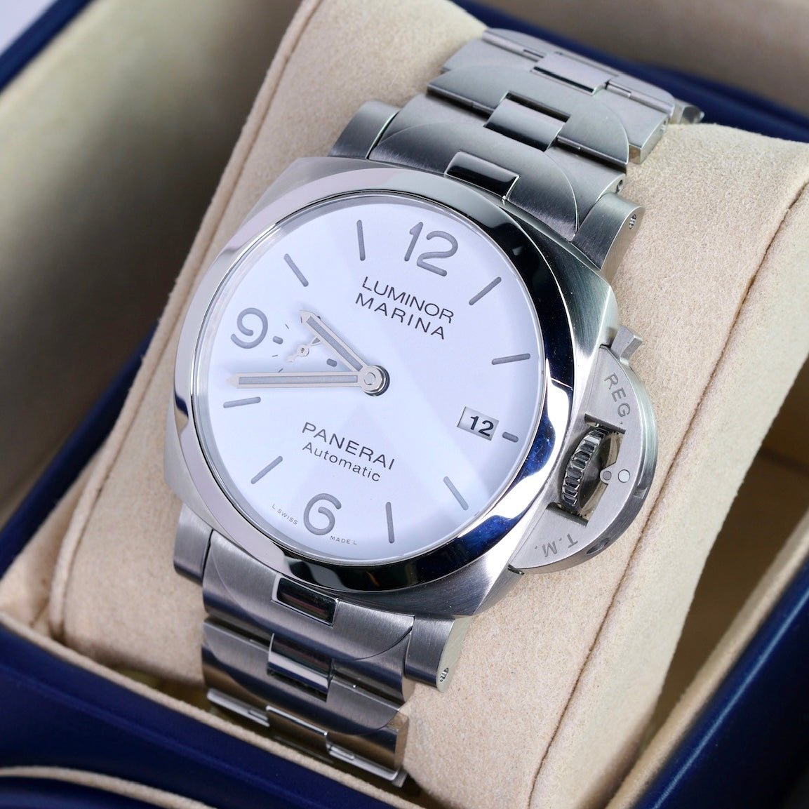 Panerai NEW 2025 Luminor Marina PAM 01564 White Dial Stainless Steel 44mm