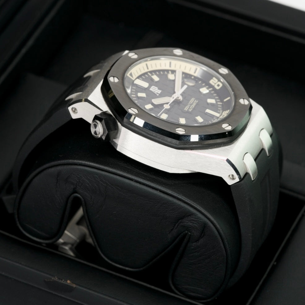 Audemars Piguet Royal Oak Offshore Diver 15720CN.OO.A002CA.01 White Gold Black Dial Black Rubber Strap 42mm