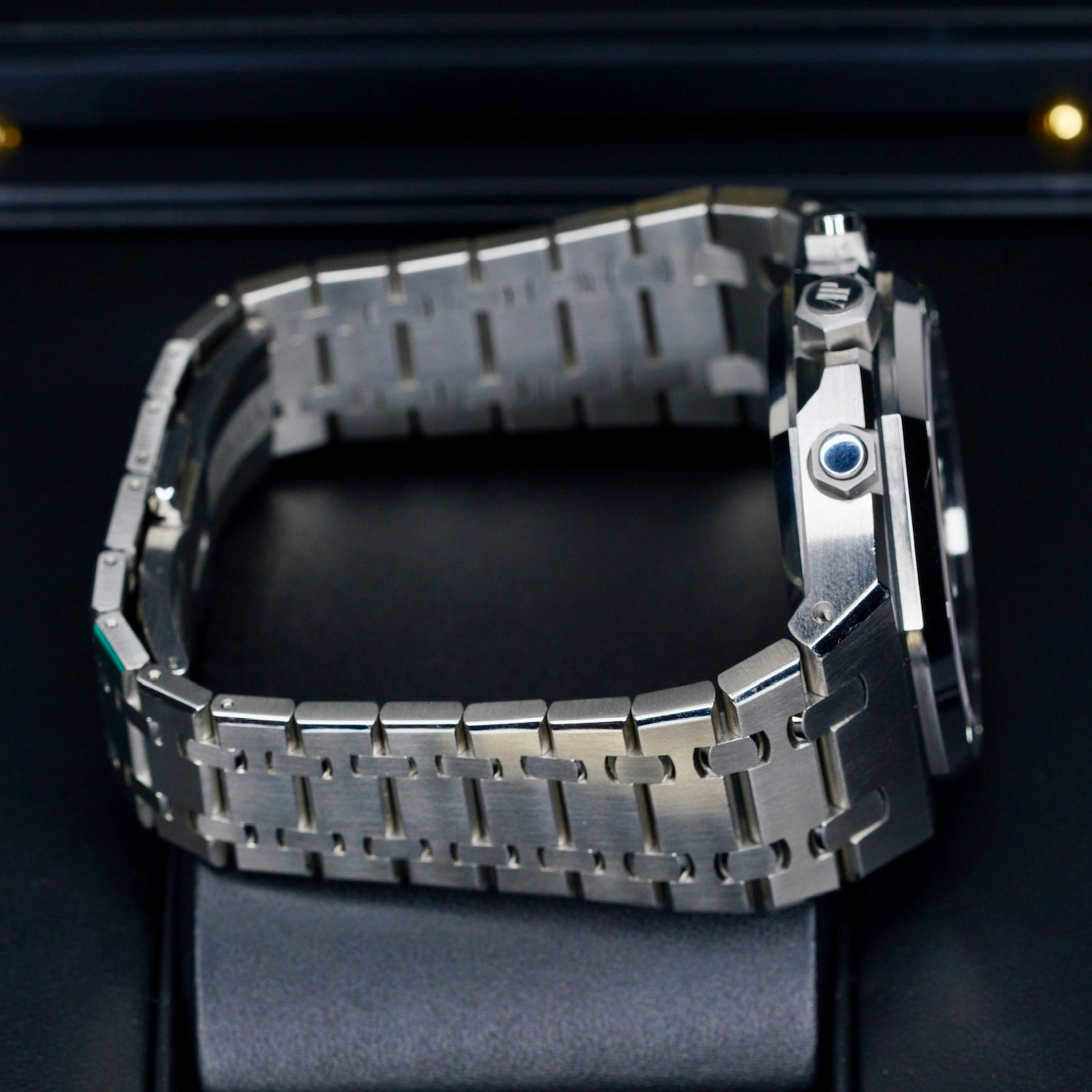 Audemars Piguet Royal Oak 26240ST.OO.1320ST.06 “50TH ANNIVERSARY” Black Dial Stainless Steel 41mm