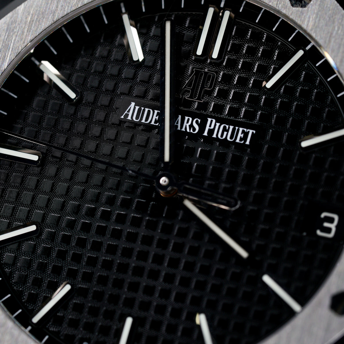 Audemars Piguet Royal Oak 15500ST.OO.1220ST.03 “BLACK OAK” Black Dial Stainless Steel 41mm