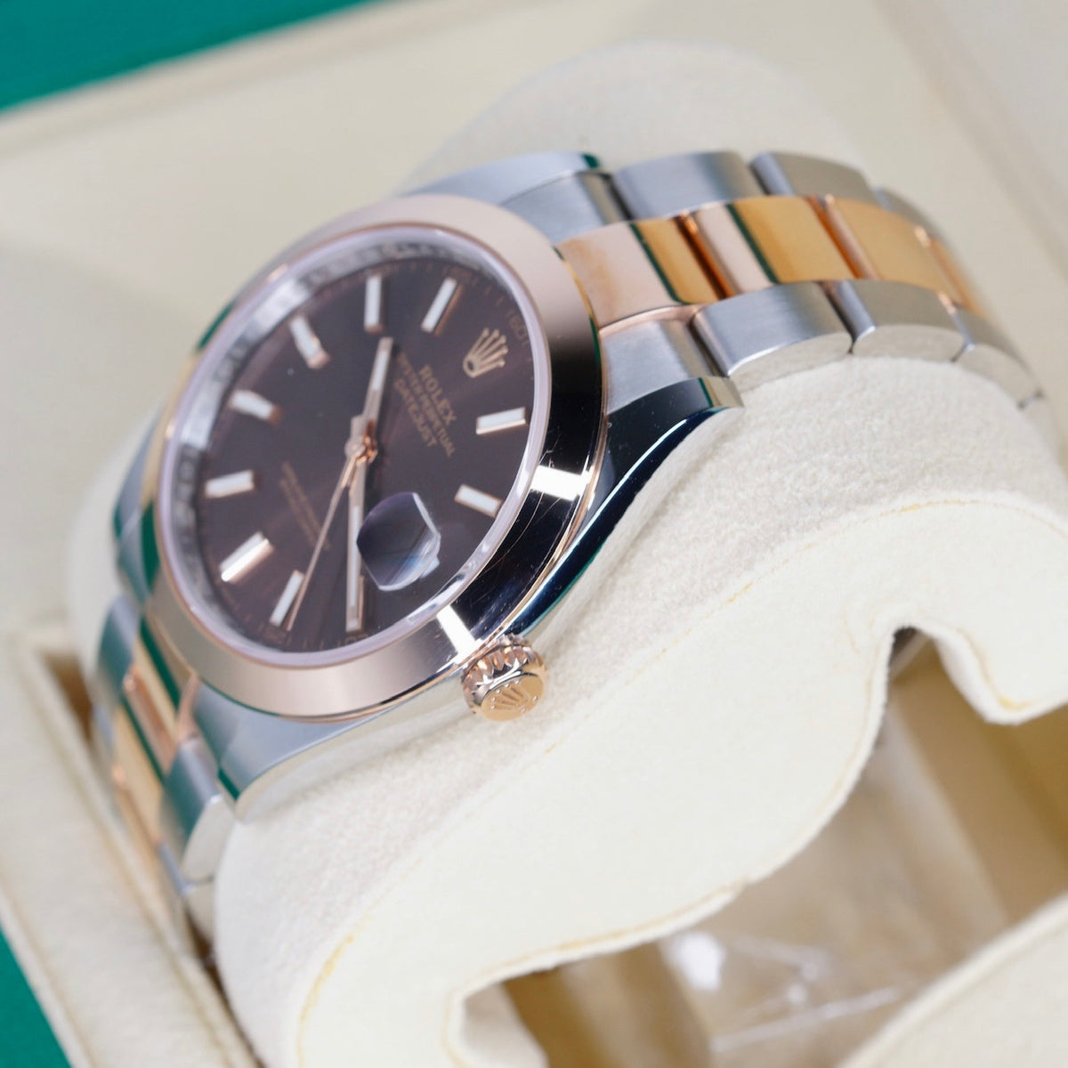 Rolex Datejust 126301 “CHOCOLATE” Brown Dial Smooth Bezel Rose Gold & Steel 41mm 2023
