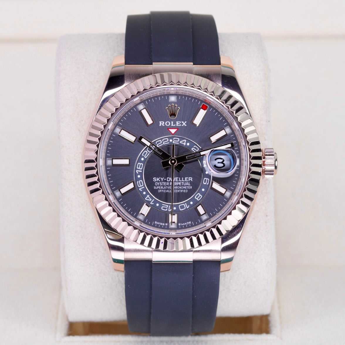 Rolex Sky-Dweller 326235 Rhodium Dial Rose Gold Oysterflex 42mm