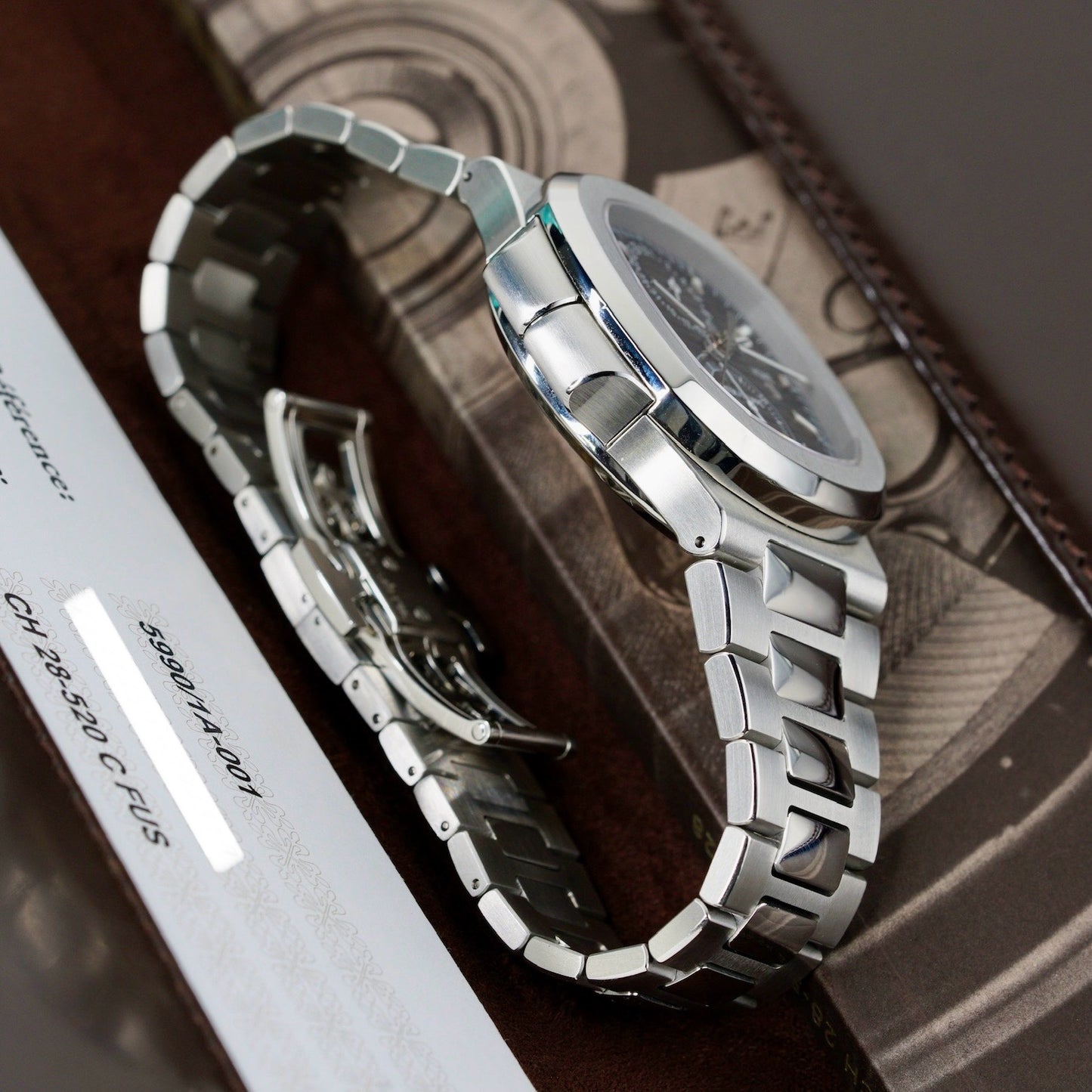 Patek Philippe Nautilus 5990/1A-001 Black Dial Stainless Steel 40.5mm 2022