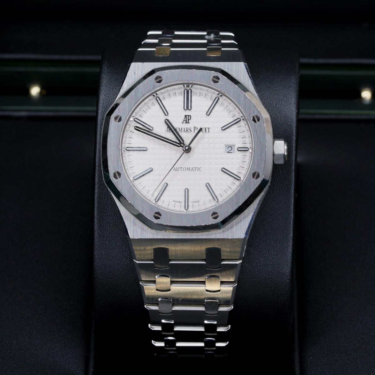 Audemars Piguet Royal Oak 15400ST.OO.1220ST.02 “WHITE OAK” White Dial Stainless Steel 41mm 2016