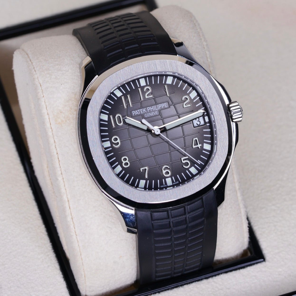 Patek Philippe Aquanaut 5167A-001 Black Dial Stainless Steel Tropical Strap 2021