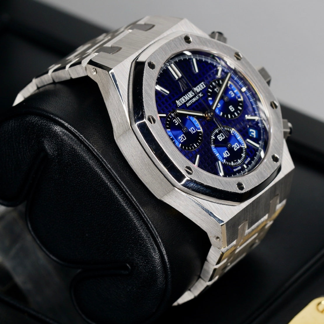 Audemars Piguet Royal Oak 26239BC.OO.1220BC.01 “JAPAN” Blue Indigo Dial White Gold 41mm Limited Edition Of 222