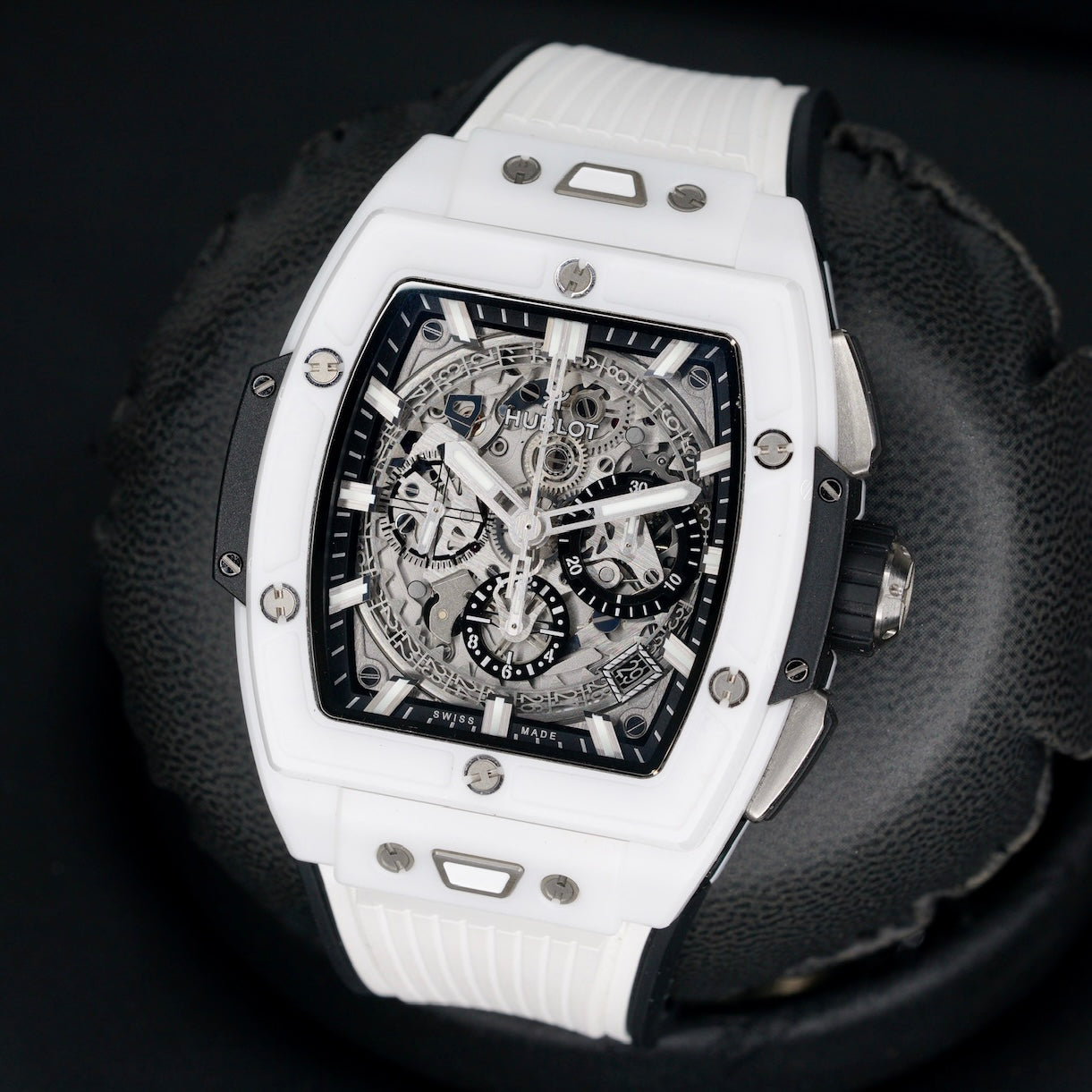 Hublot Spirit Of Big Bang 601.HX.0173.LR Skeleton Dial White Ceramic 45mm