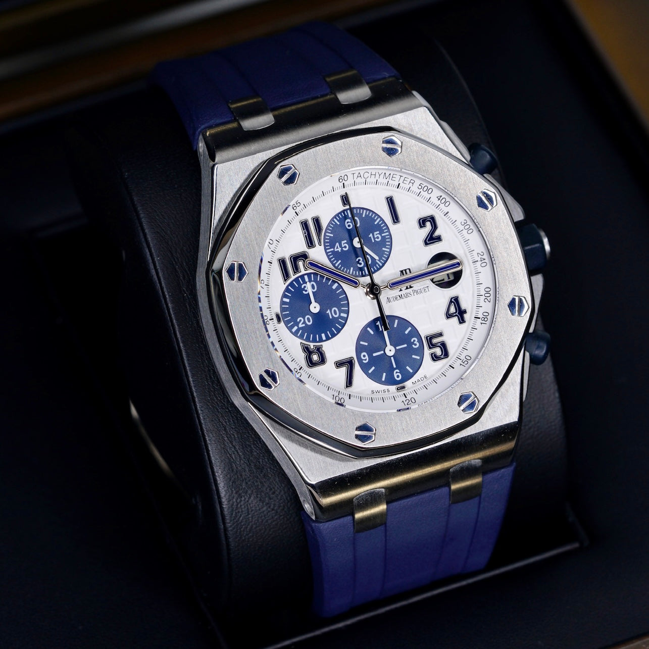 Audemars Piguet Royal Oak Offshore 26170ST.OO.D305CR.01 “BLUE PANDA” White Dial Navy Sub Dials Stainless Steel Rubber Strap 42mm