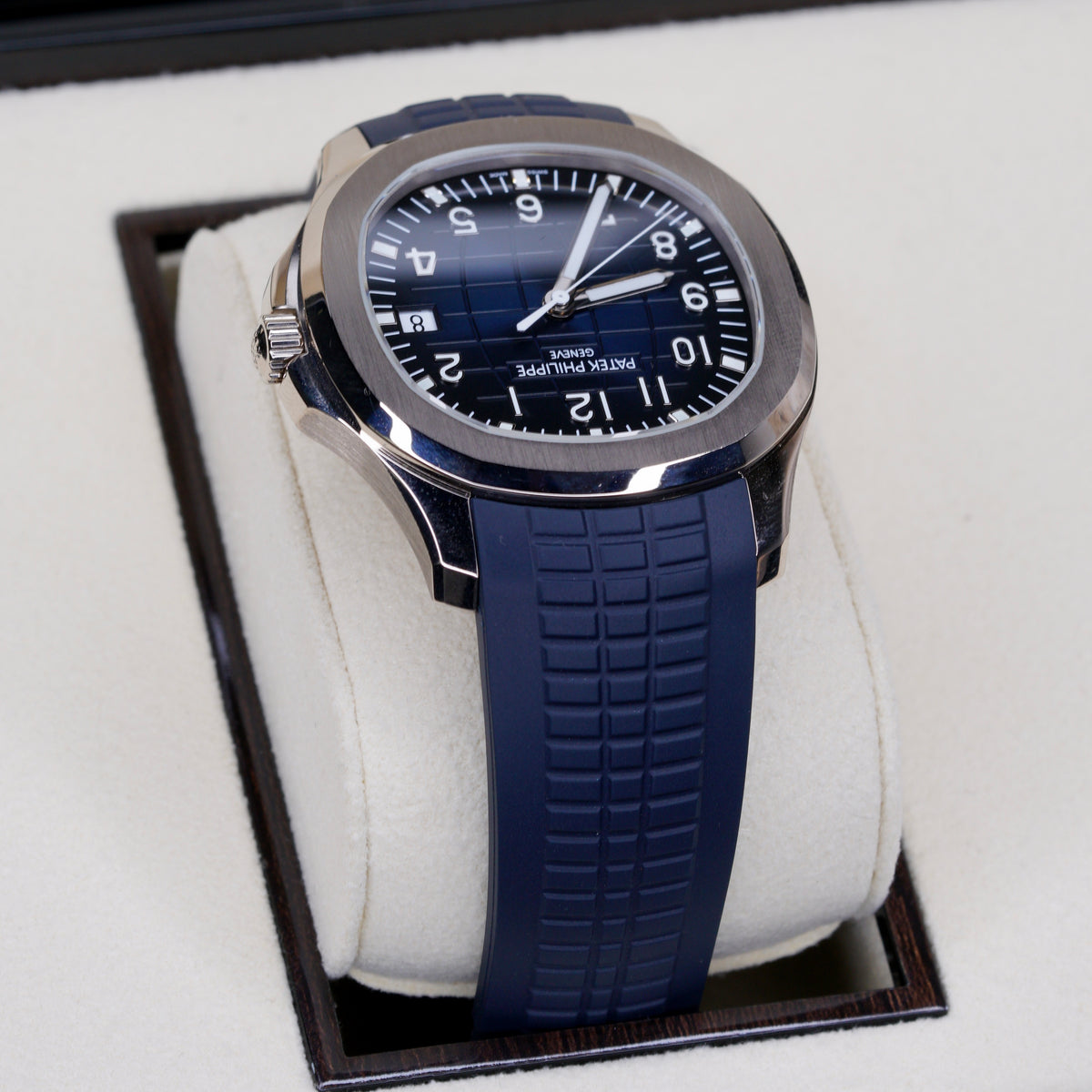 Patek Philippe Aquanaut 5168G-001 “BLUE AQUA” Blue Dial White Gold Tropical Strap 42mm 2024