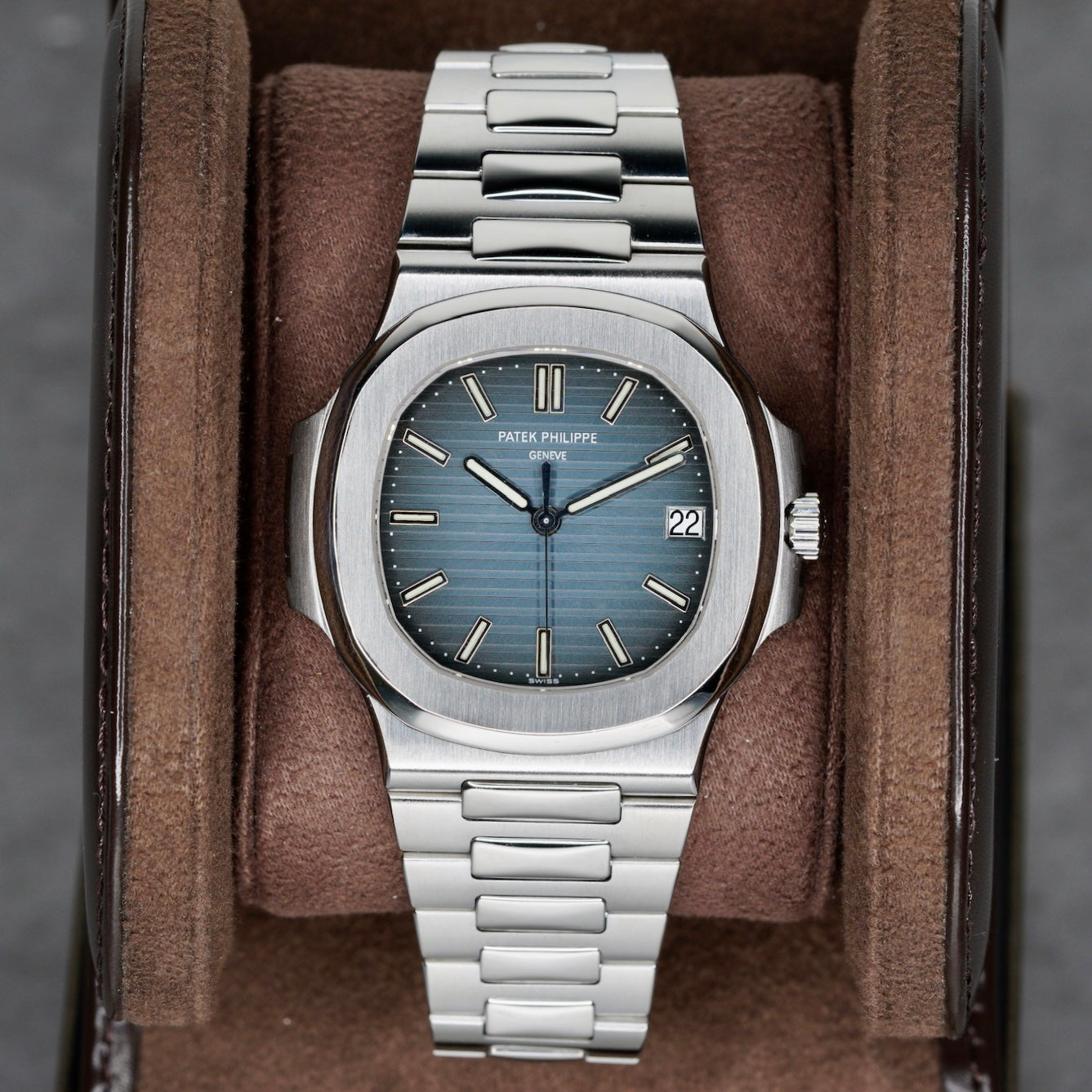 Patek Philippe Nautilus 5711 1A-001 Blue Dial Stainless Steel 40mm 2007