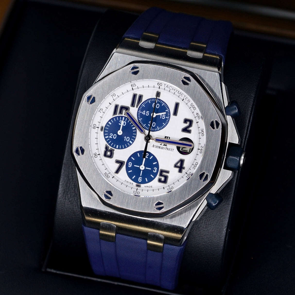 Audemars Piguet Royal Oak Offshore 26170ST.OO.D305CR.01 “BLUE PANDA” White Dial Navy Sub Dials Stainless Steel Rubber Strap 42mm