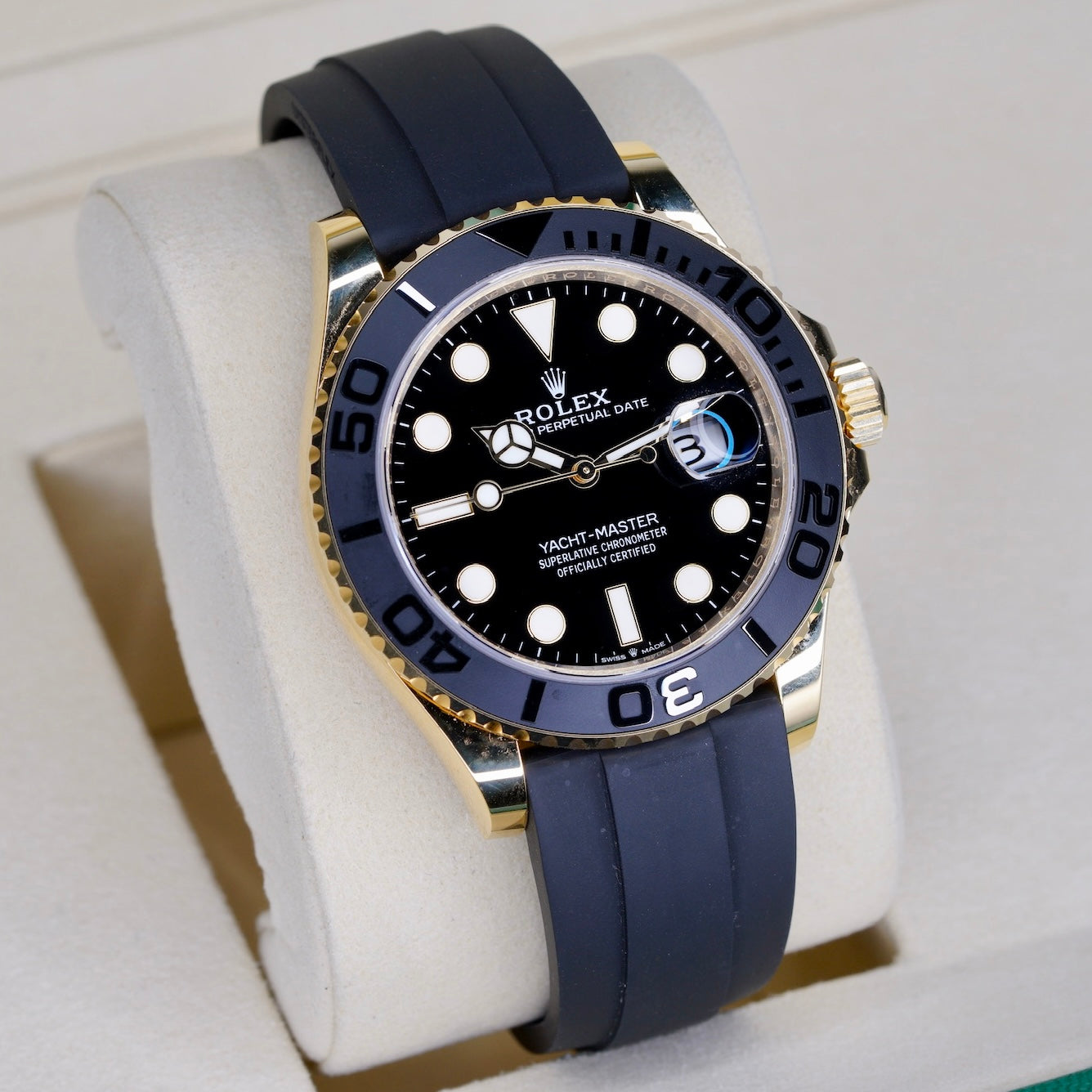Rolex Yacht-Master 226658 Black Dial Yellow Gold Oysterflex 40mm 2025