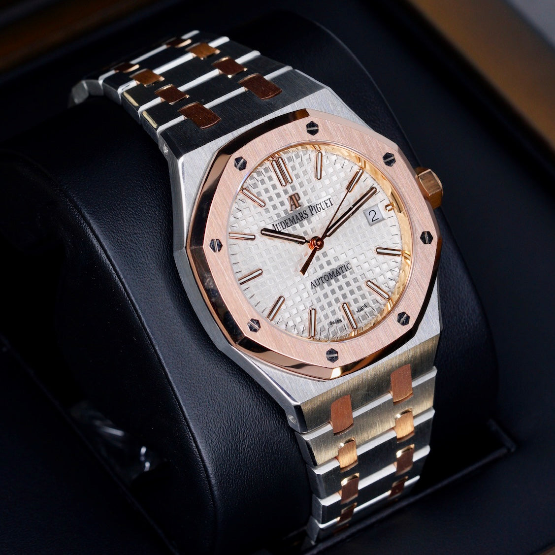 Audemars Piguet Royal Oak 15400SR White Dial Two-Tone Rose Gold & Steel