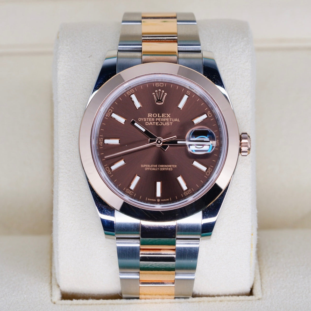 Rolex Datejust 126301 “CHOCOLATE” Brown Dial Smooth Bezel Rose Gold & Steel 41mm 2023