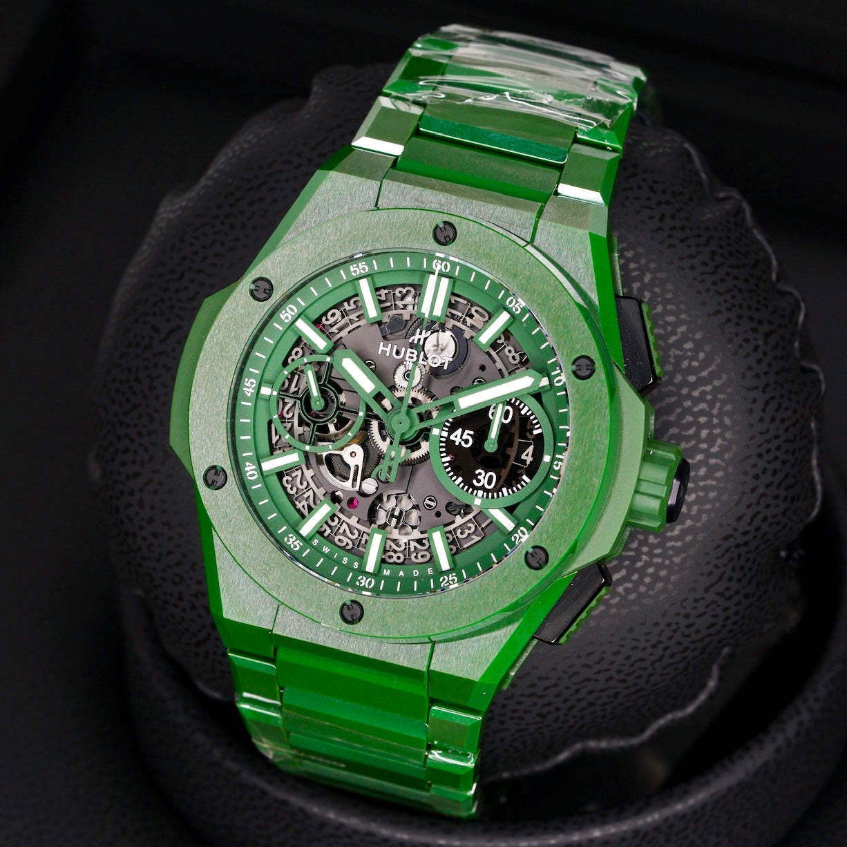Hublot NEW Big Bang 451.GX.5220.GX “GREEN INTEGRAL” Skeleton Dial Green Ceramic 42mm