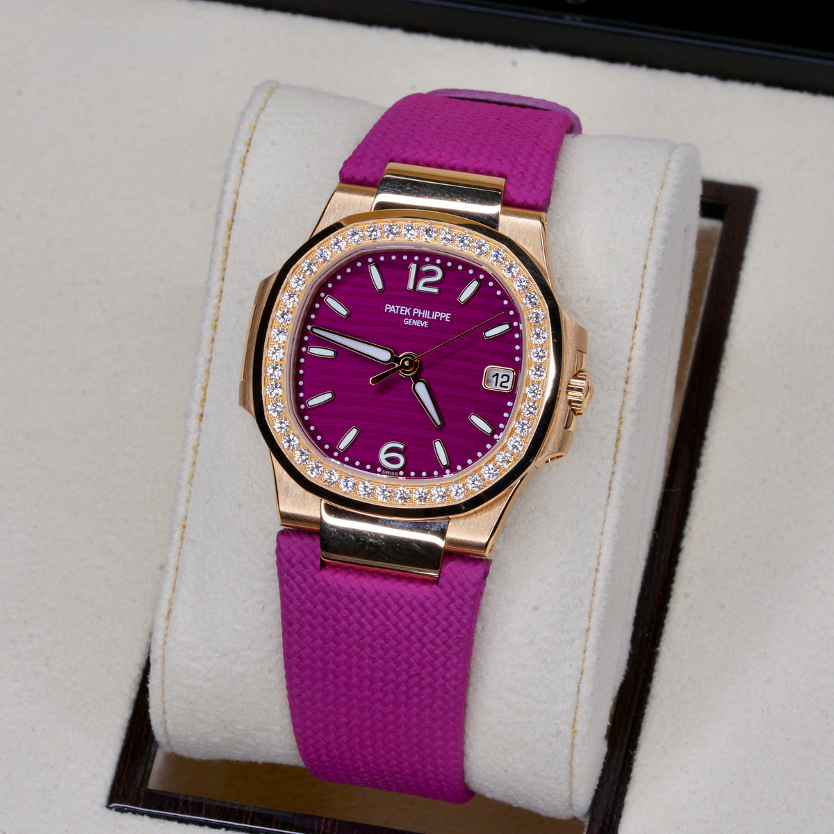 Patek Philippe NEW 2026 Nautilus 7010R-013 “PURPLE MACHINE” Purple Dial Rose Gold Diamond Bezel 32mm