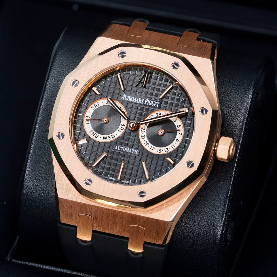 Audemars Piguet Royal Oak 26330OR.OO.D088CR.01 Black Dial Rose Gold AM Rubber Strap 39mm 2013