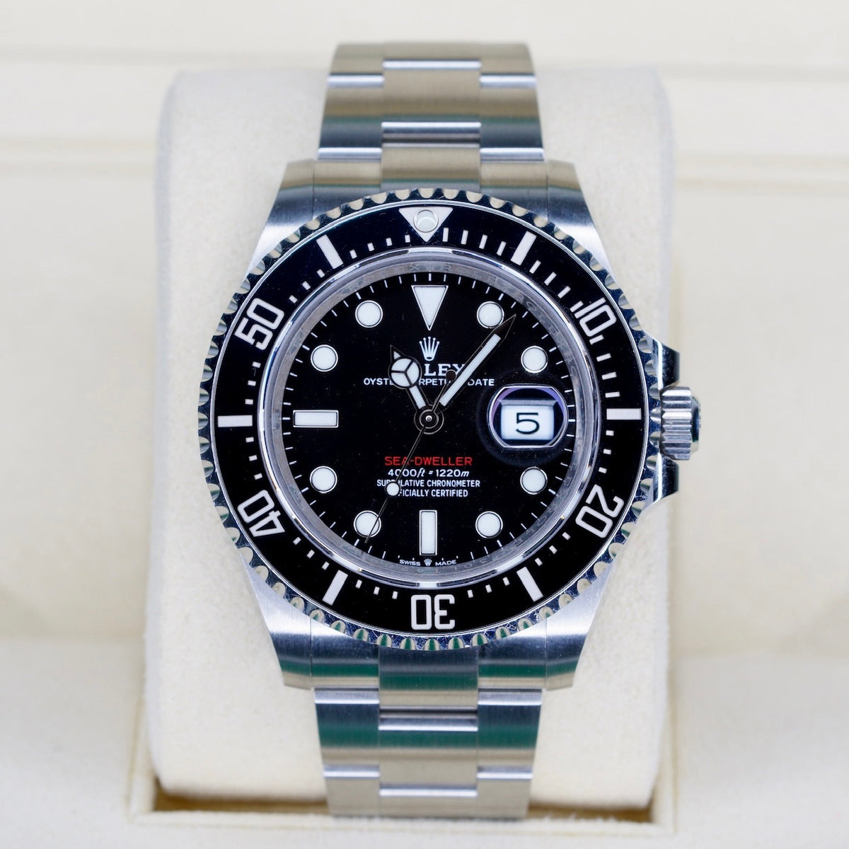 Rolex Sea-Dweller 126600 “RED LETTERS” Black Dial Red Letters Stainless Steel 43mm 2020