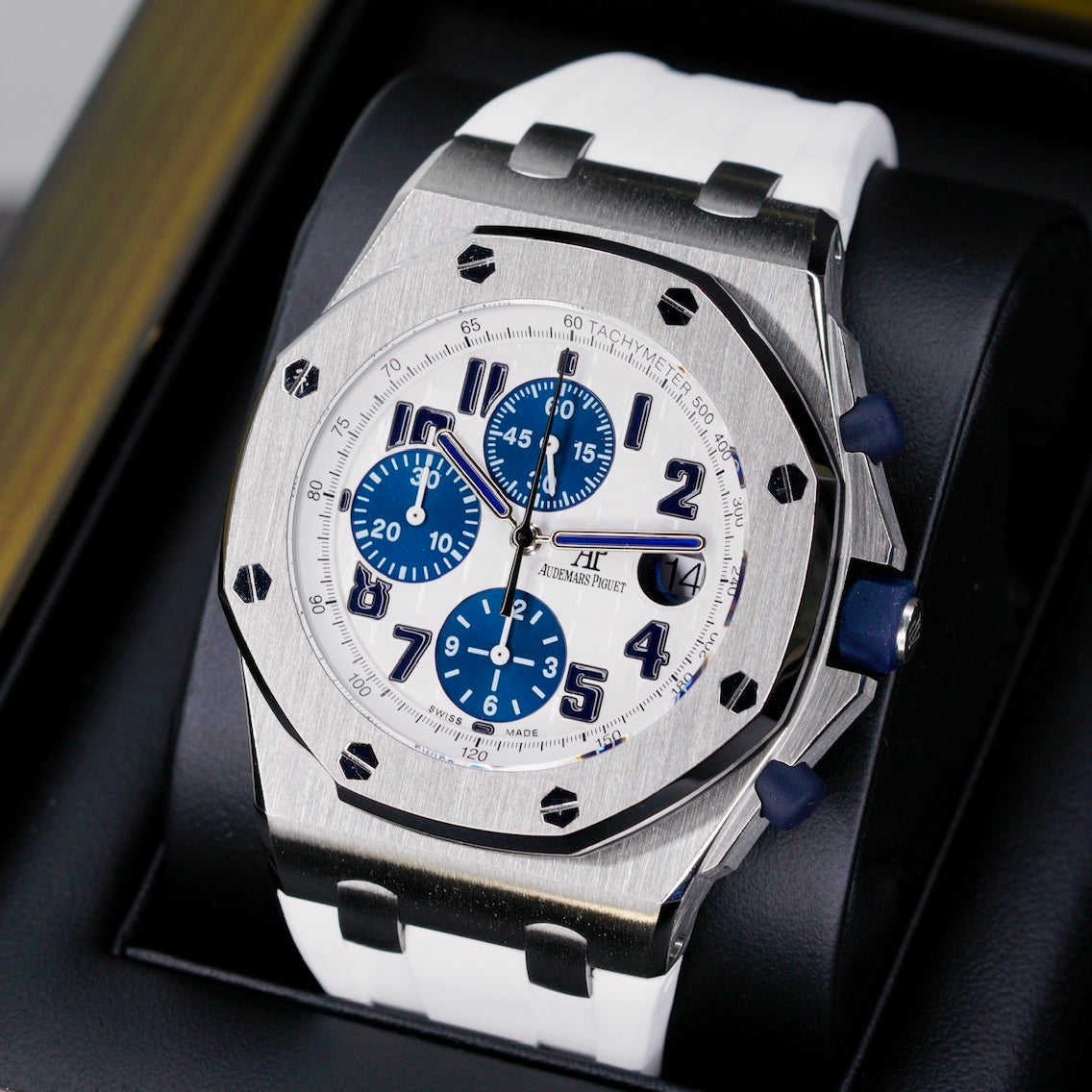 Audemars Piguet Royal Oak Offshore 26170ST.OO.D305CR.01 “BLUE PANDA” White Dial Navy Sub Dials Stainless Steel Rubber Strap 42mm