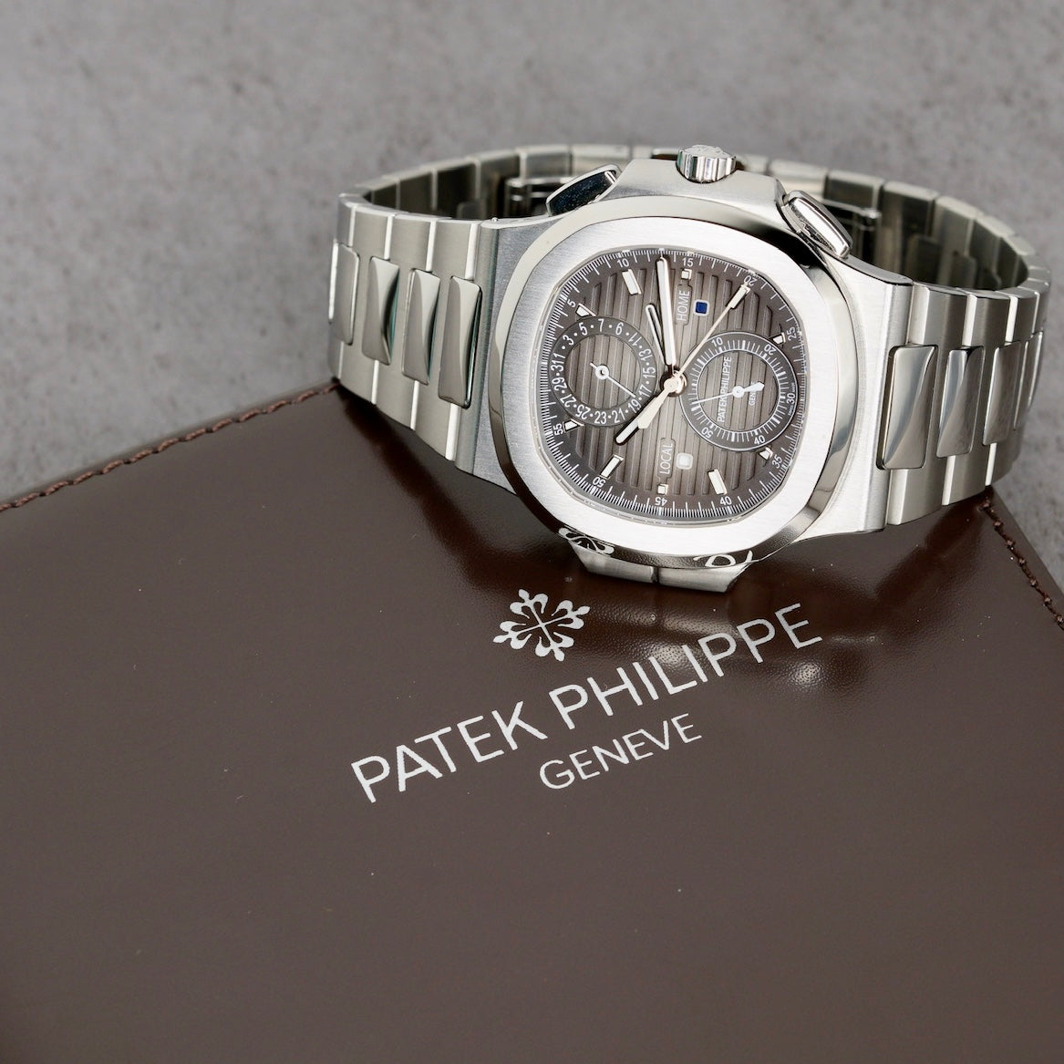 Patek Philippe Nautilus 5990/1A-001 Black Dial Stainless Steel 40.5mm 2022