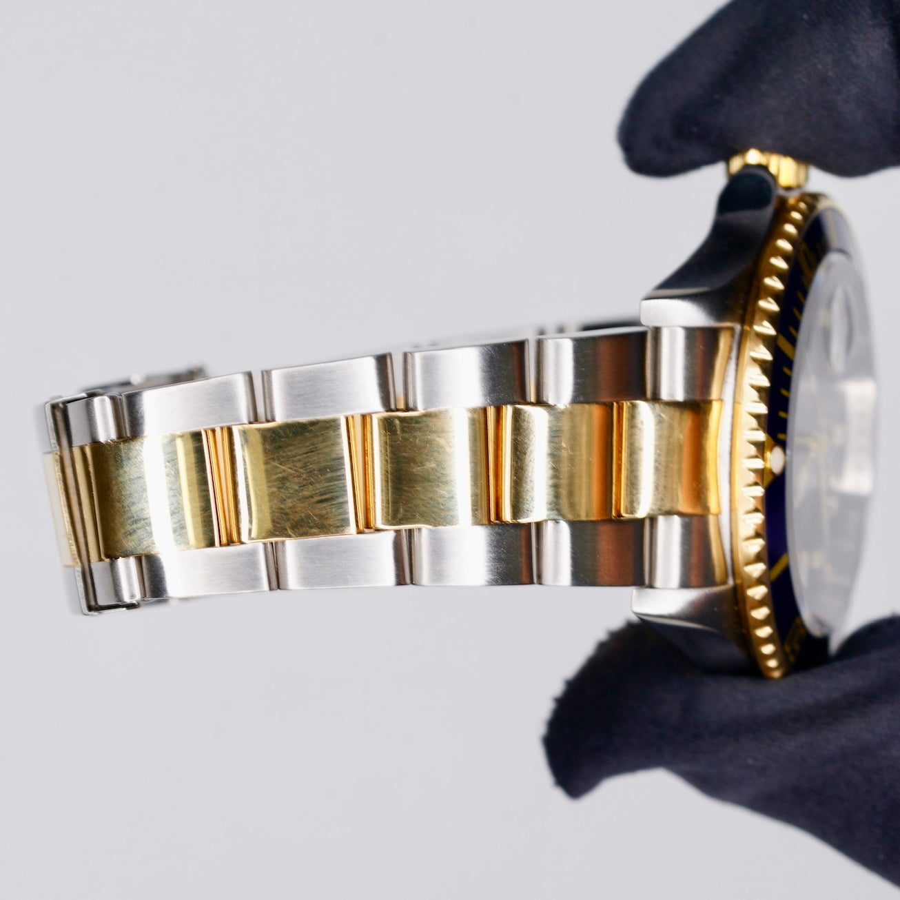 Rolex Submariner Date 16613 “BLUESY” Blue Dial Yellow Gold & Steel 40mm