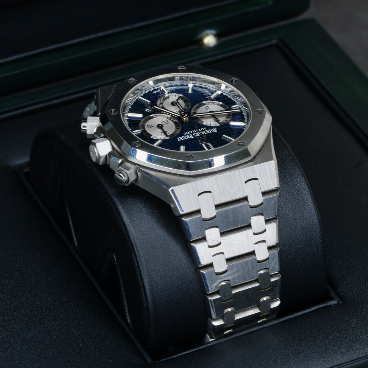 Audemars Piguet Royal Oak 26331ST.OO.1220ST.01 “BLUE OAK” Blue Dial Stainless Steel 41mm