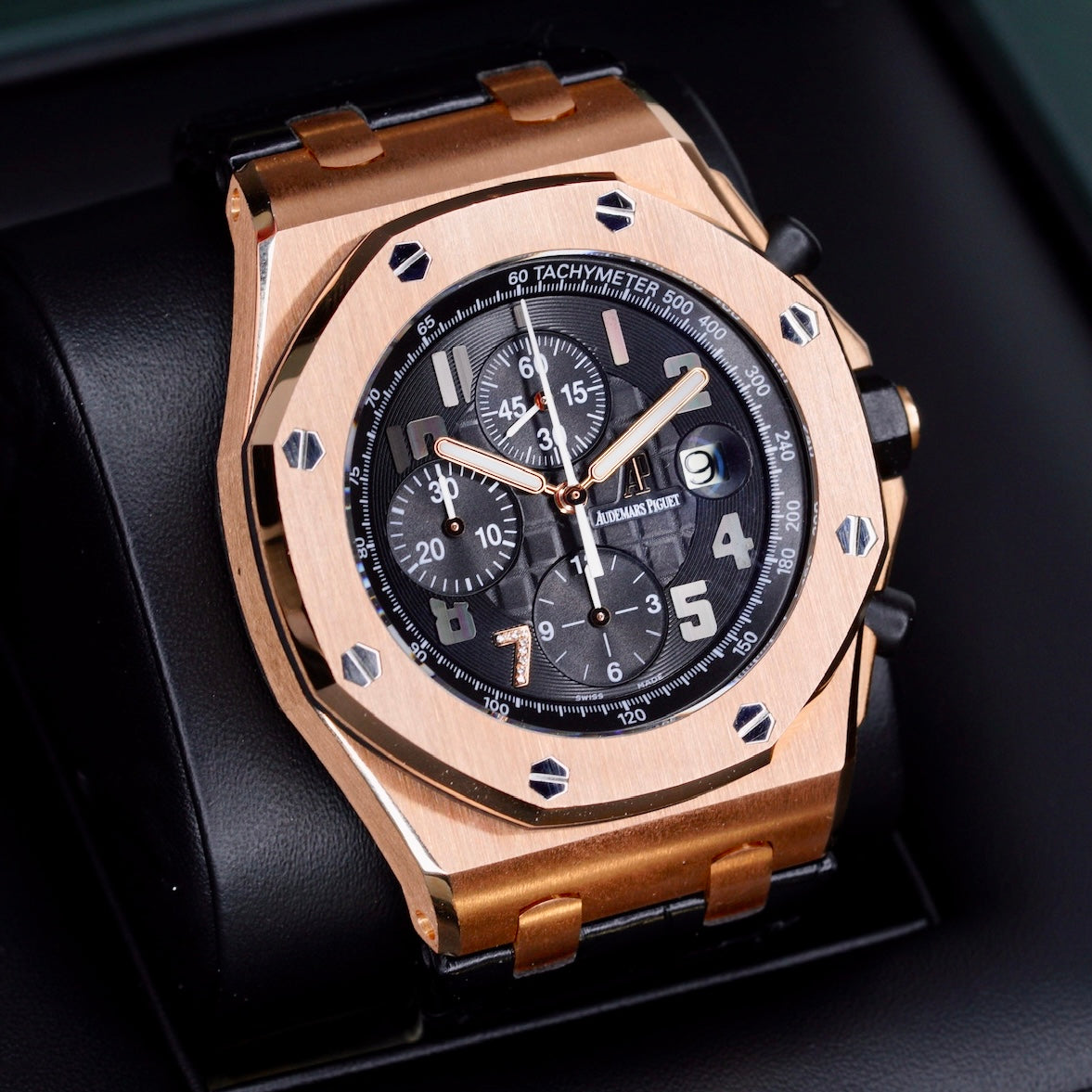 Audemars Piguet Royal Oak Offshore 26180OR.OO.D101CR.01 “GINZA” Black Dial 7 on Diamond Rose Gold 44mm