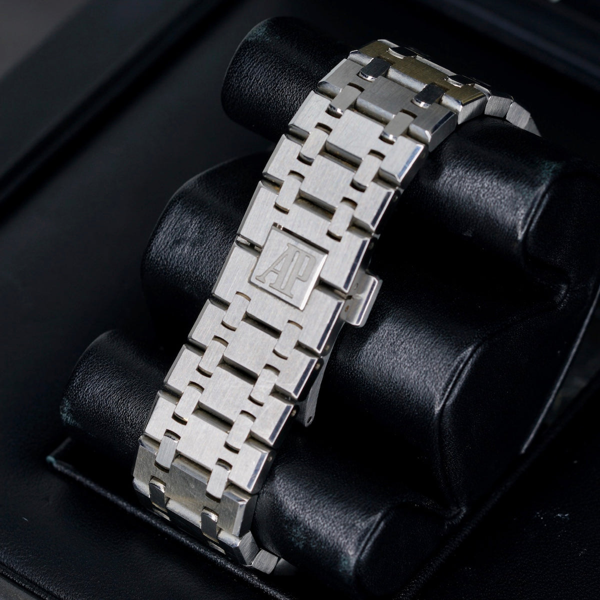 Audemars Piguet Royal Oak 26120ST.OO.1220ST.01 “DUAL TIME” White Dial Stainless Steel 39mm 2015