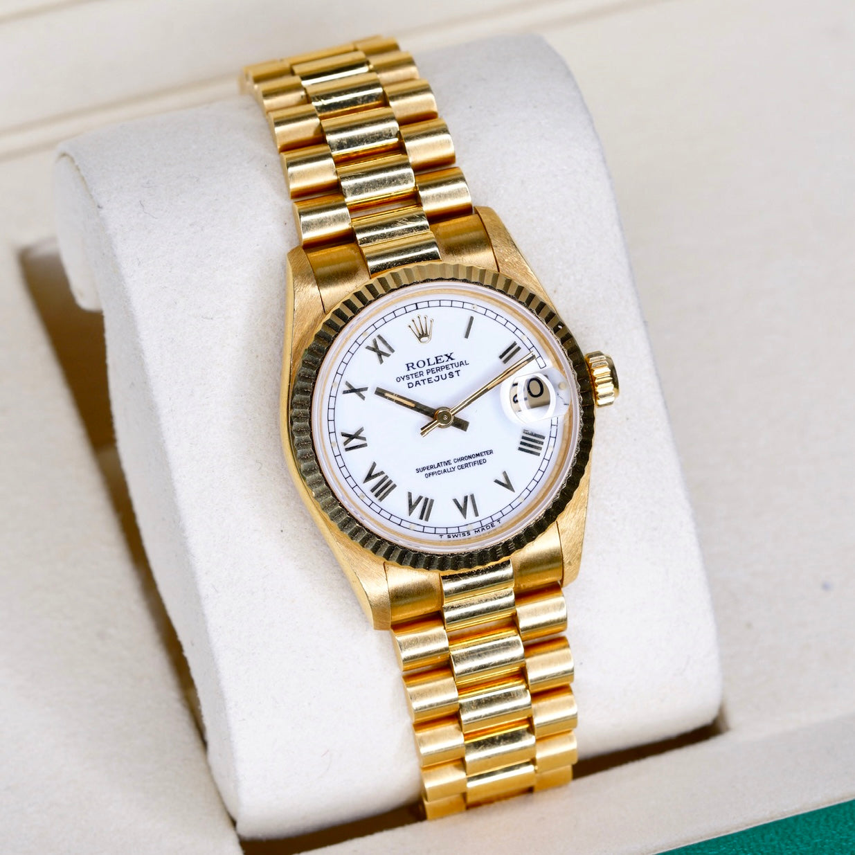 Rolex Datejust 68278 “PRESIDENT” White Roman Roulette Dial Yellow Gold President 31mm