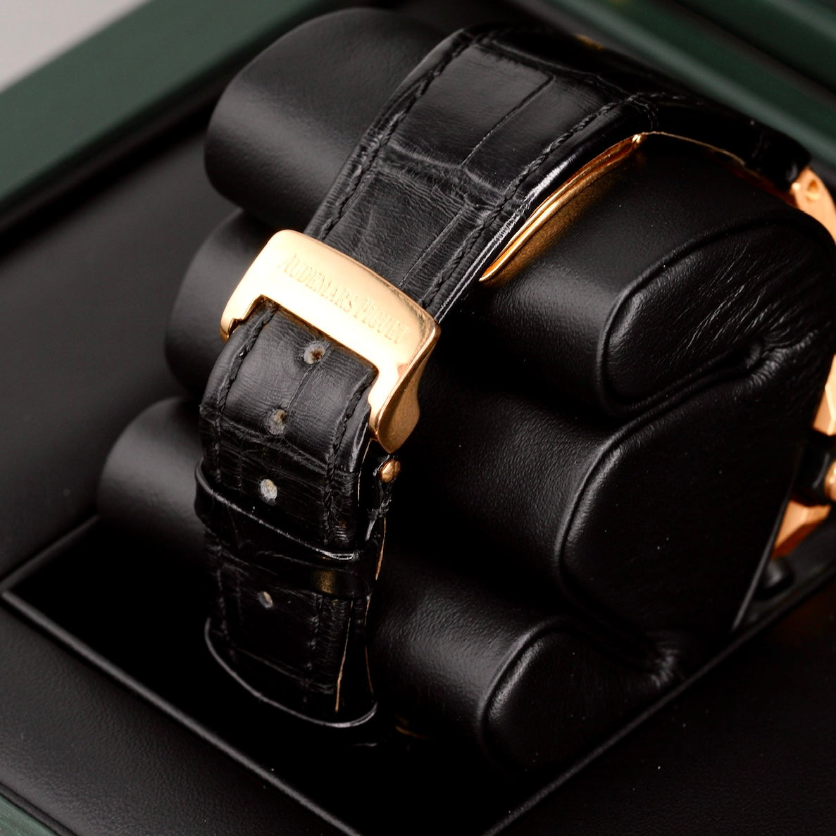 Audemars Piguet Royal Oak Offshore 26180OR.OO.D101CR.01 “GINZA” Black Dial 7 on Diamond Rose Gold 44mm