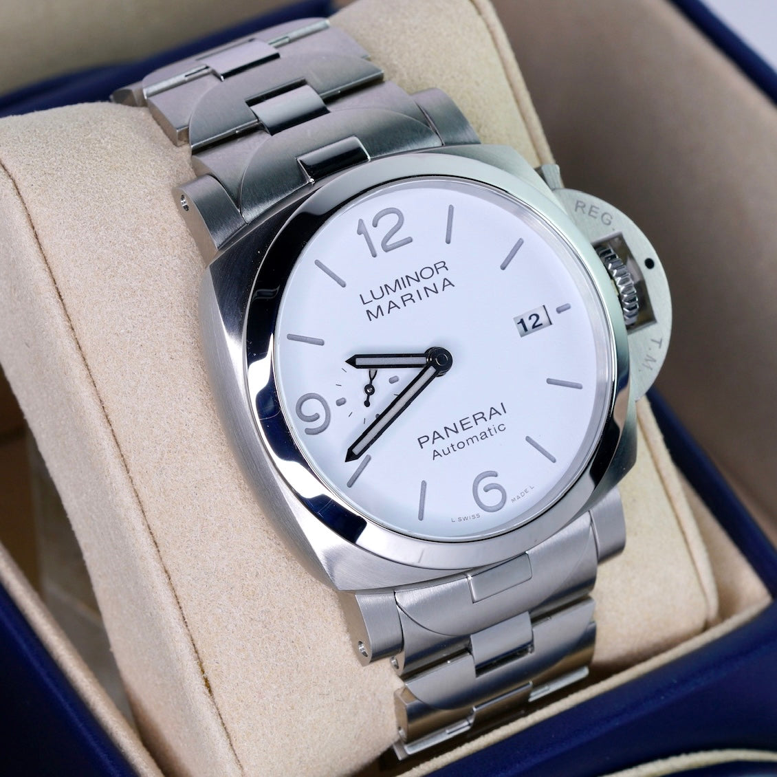 Panerai NEW 2025 Luminor Marina PAM 01564 White Dial Stainless Steel 44mm
